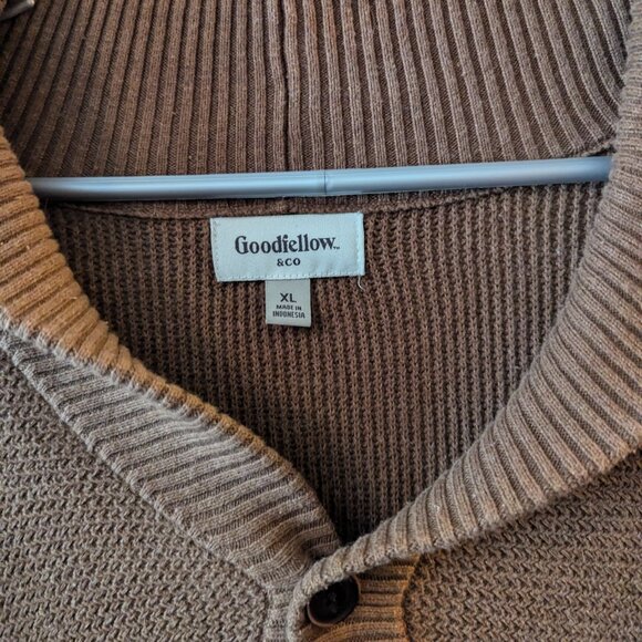 Brown Mens Sweater button up - Picture 2 of 2